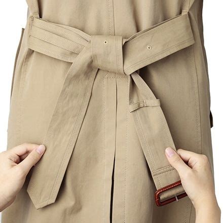 burberry trenchcoat damen gürtel binden|2 stilvolle Ideen, einen Trenchcoat zu binden .